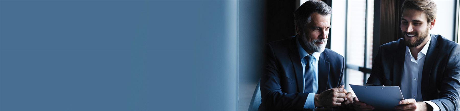 Twee mannen in zakelijk gesprek